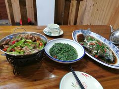 -芦茨金富饭庄·25年老字号·专做稻草鸡
