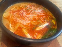 -银米·云南传统过桥米线(双廊黑金冠店)