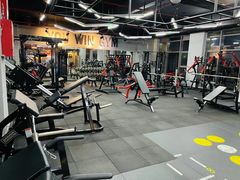 -豪思成DK健身私教连锁(凯乐国际店)
