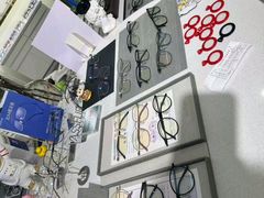 -视野联行眼镜蔡司·依视路官方授权店(顺城店)