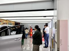 -比亚迪汽车王朝网(易能环耀银海大厦城市展厅)