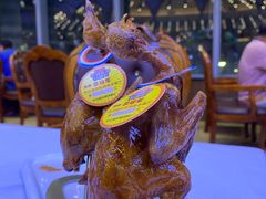 脆皮嫩香乳鸽-威尼斯西餐厅(东区店)