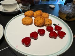 红酒鹅肝配葱油饼-童福兴·南京菜(老门东店)