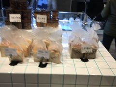 -Dough&Joe团憩(瑞虹天地月亮湾店)