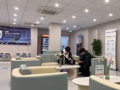 -上海大学附属上海和平眼科医院