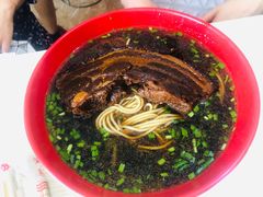 -小龙大肉面馆