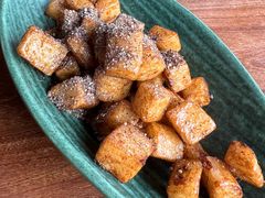 安顺红糖引子粑-包整·丝娃娃(一览甲秀楼风景店)