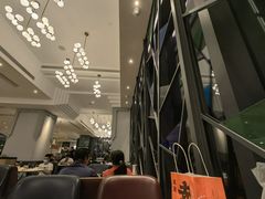 -港丽餐厅(高德置地店)