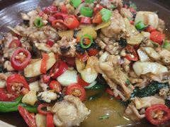 干锅牛蛙-三湘四水正宗湘菜(君峰路店)