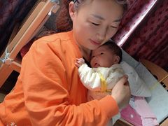 -爱的果实月嫂育婴师(世纪东方店)