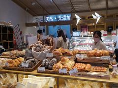 面包甜点陈列柜-西村叔叔的店·面包·甜品·蛋糕(崂山丽达店)