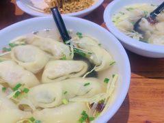 -周素珍湖州大馄饨(直戒坛寺巷店)