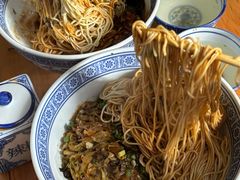 -沪西老弄堂面馆(定西路店)