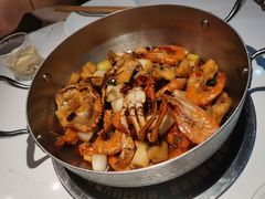-七欣天香辣蟹火锅(闵行浦江欢乐颂店)
