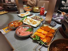-围炉肉舍丹东海鲜烤肉·烤活鳗(步行街店)
