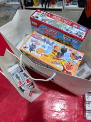 -逝水玩具折扣店