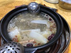 -濠轩阁特色生蚝火锅(水湾路店)