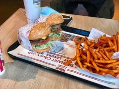 -The Habit Burger Grill 哈比特汉堡(复兴soho店)