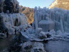 -大平台龙居瀑布旅游区