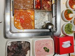 -海底捞火锅鲜切牛肉主题店(长寿路店)