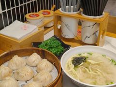 -馋三尺蟹粉小笼(人民广场店)