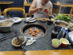 -锤头鲨毛肚海鲜烤肉自助餐厅(国购广场店)