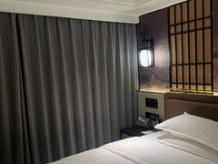 -铂尔登国际酒店(南山深圳湾口岸店)