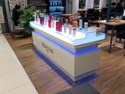 -Mentor Hair Salon