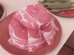 羊肉片-洞庭洲·防空洞火锅·铜锅涮肉·烧烤(新百广场店)