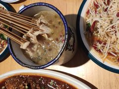 -黄小串·烤串海鲜涮牛肚(升龙广场店)