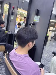 -藤野造型专业烫染接发