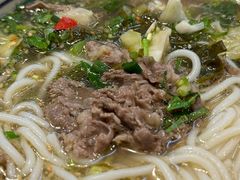 招牌生烫牛肉米线-云阿蛮云南生烫牛肉米线(奉贤路店)