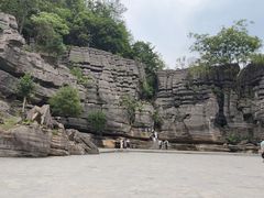 -梭布垭石林景区