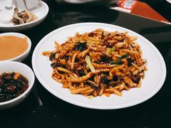 经典鱼香肉丝-皇城根·烤鸭·鱼头·家常菜(欧亚大观乐活城店)