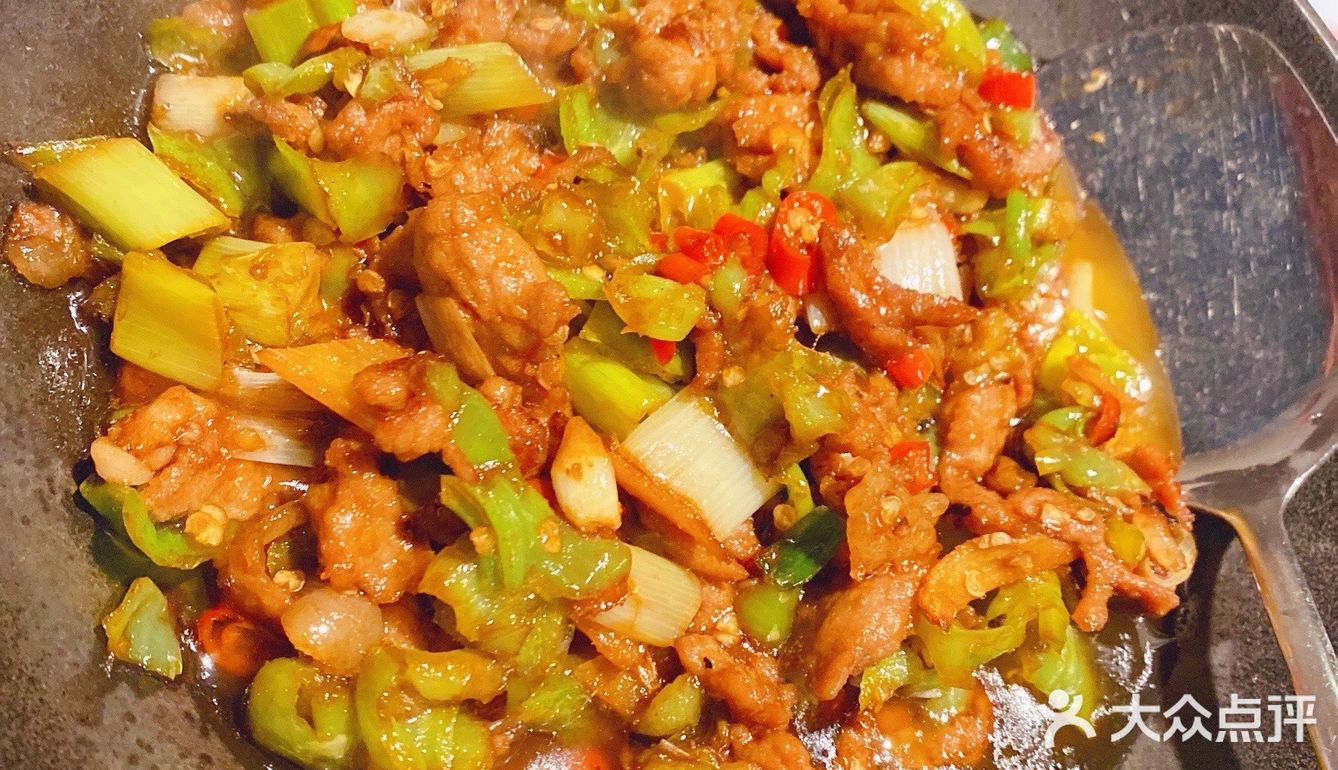 不愧是老店 靠一道菜出名[抱拳]