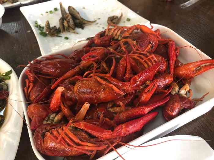 桥头龙虾-"要说龙虾02最最出名的就属鄞江桥头龙虾了.