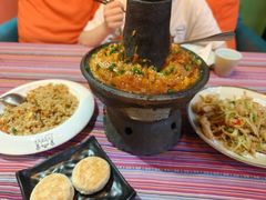 -香巴拉云南餐厅(华莱坞店)