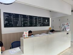 -申普宠物医院·眼科·心内科·影像科(普陀分院)