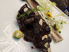 -南京悦客假日酒店