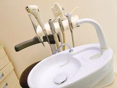 -爱贝口腔·牙周诊疗·种植修复中心