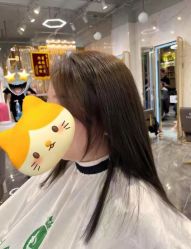 点击看大图 -容萨美业·美容美发