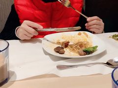 -必胜客(漕宝路店)