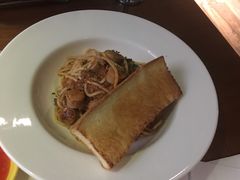 -JINNS锦时 steak&pizza(浸信会礼拜堂旧址店)