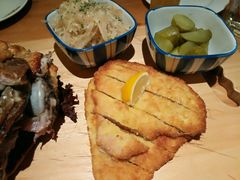 -LENBACH兰巴赫西餐啤酒坊(大连星海广场店)