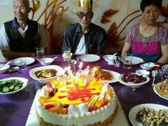 -西安国际陆港假日酒店