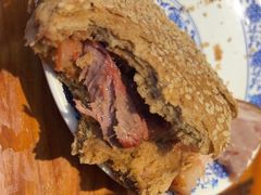 -老天桥酱肉烧饼夹肘子(天桥店)