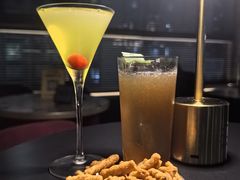 -Mx.cocktail bar