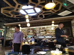 大堂-钱小奴海鲜自助黑金店(杭州滨江龙湖店)