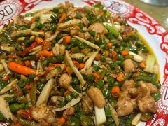 -三大钵江湖菜(空港店)