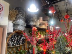 -何兮花店·气球派对鲜花店(马桥银春路万科城店)